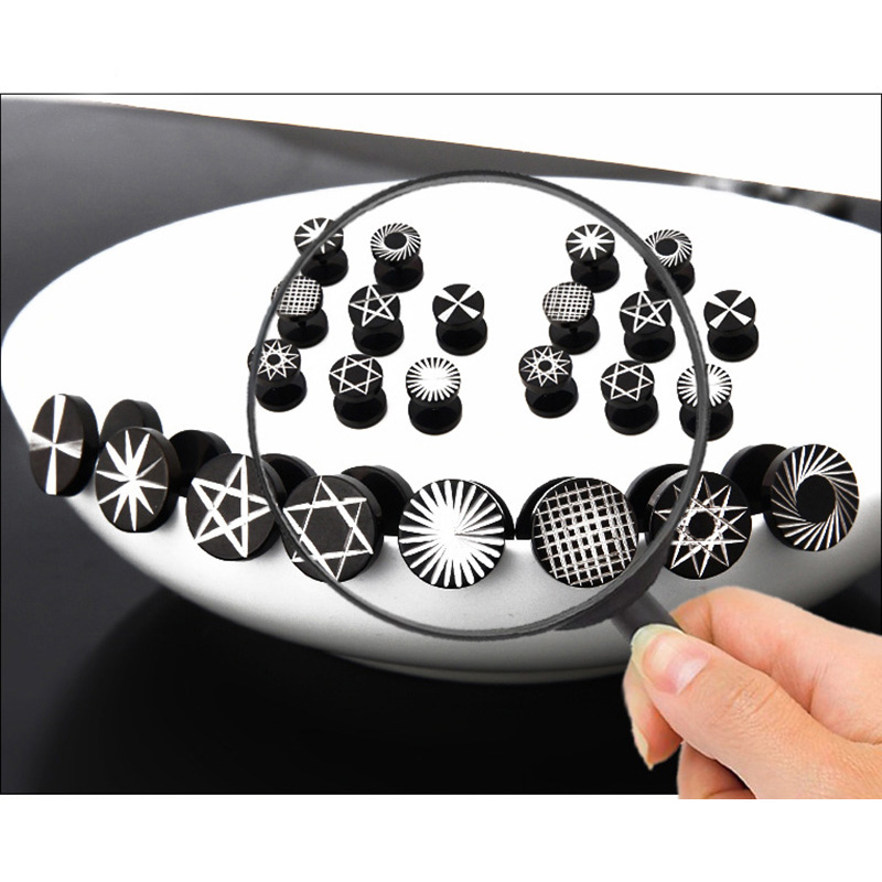 1 piece Street pop Punk Women  - Street Fashion Earrings 评论和价格